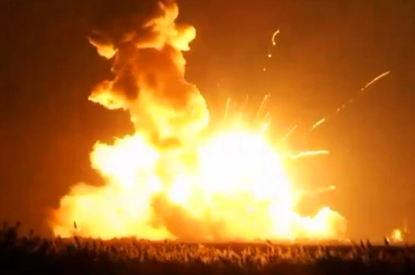 Взрыв при пуске ракеты
