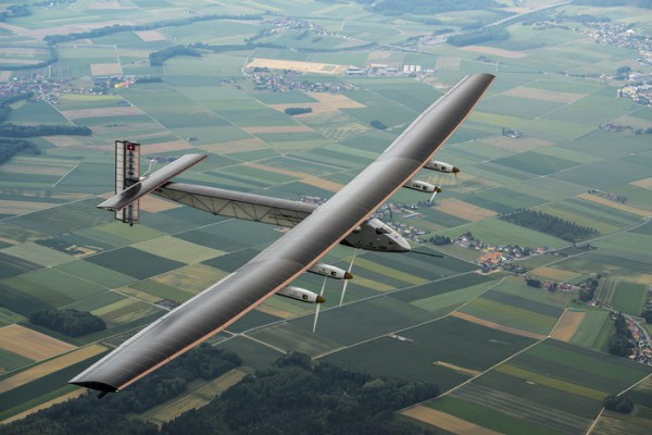 самолет Solar Impulse 2