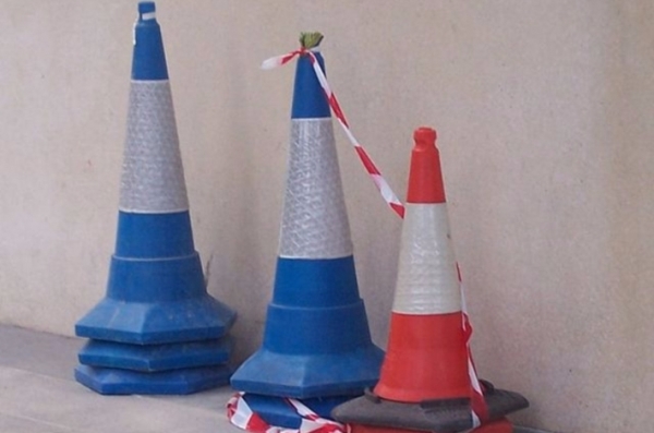 конус дорожный