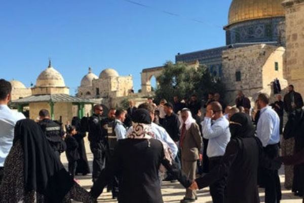Израильские военные совершили налёт на мечеть в Иерусалиме