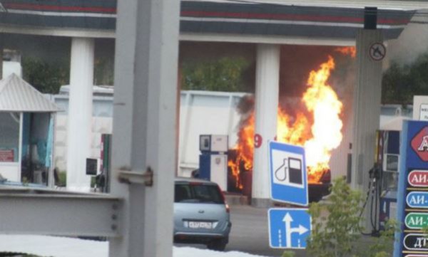 АЗС взрыв