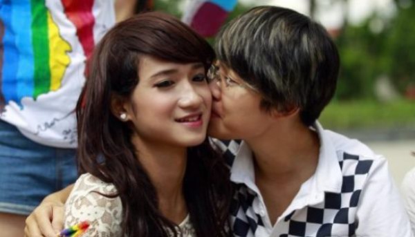 Япония лейсбиский брак