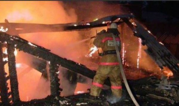 При пожаре в Костромской области погибли шестеро, включая четверых детей