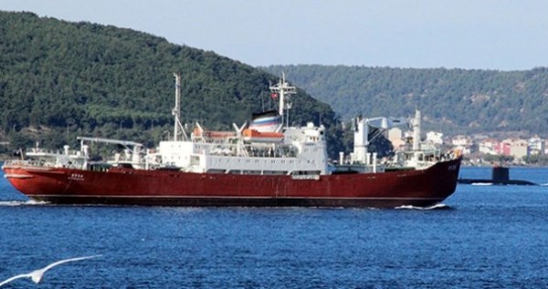 транспорт ВМФ и подлодка Турции