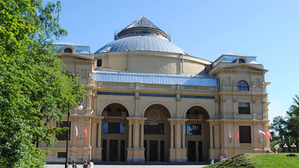 театр «Мюзик-Холл»