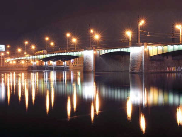 Кантемировский мост в Петербурге