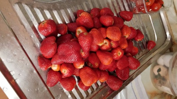 __ клубника, ягоды