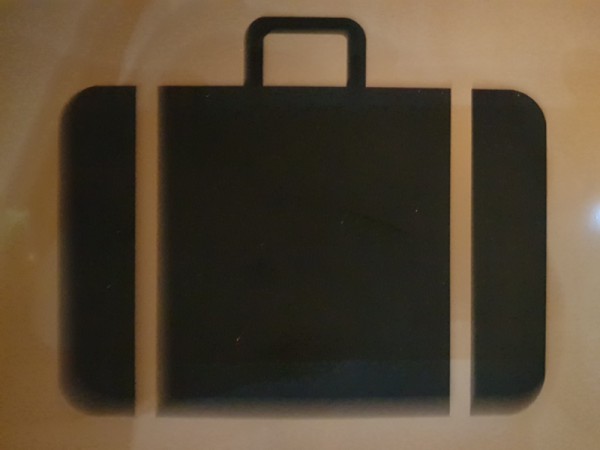 __ багаж, чемодан
