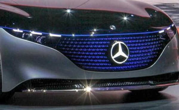 Mercedes-Benz, плавающая оптика