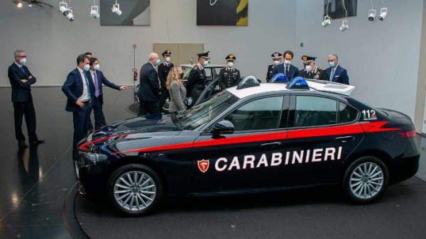 Alfa Romeo Giulia, седан, бронированный, полиция